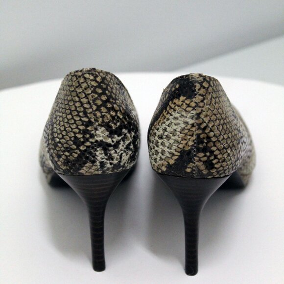 Left & Right Snake Print High Heel Pumps, Size 7.5B - Picture 3 of 6